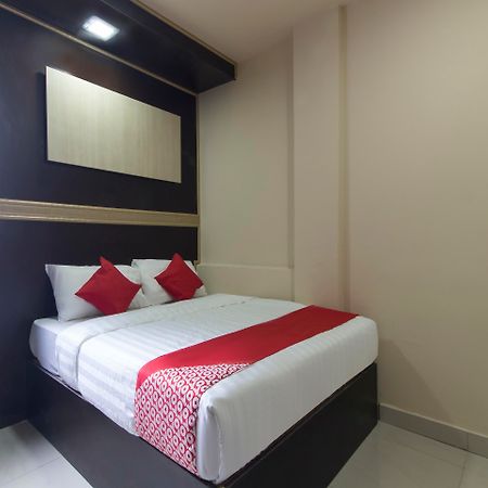 Oyo 697 Niche Valley Hotel Kuala Lumpur Dış mekan fotoğraf