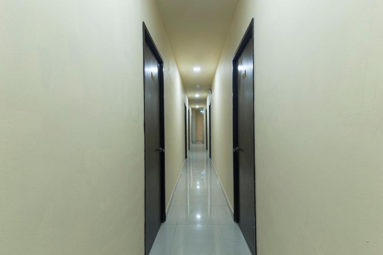 Oyo 697 Niche Valley Hotel Kuala Lumpur Dış mekan fotoğraf